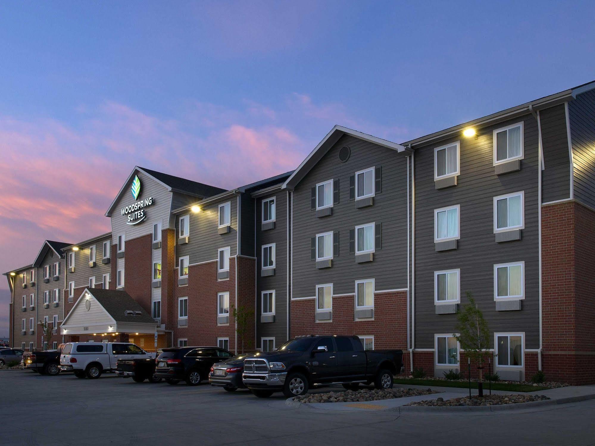 Woodspring Suites Fargo North Near Ndsu 外观 照片